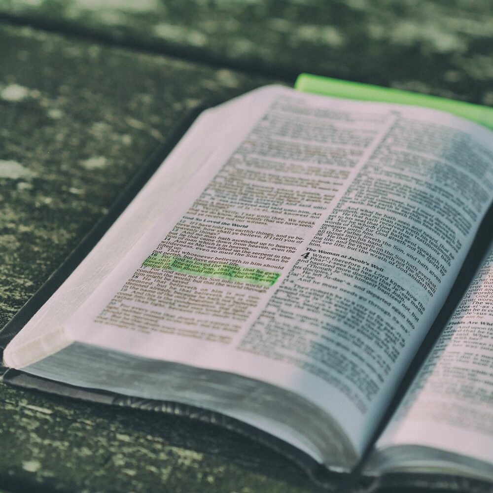 pexels-bible-1868359_1280